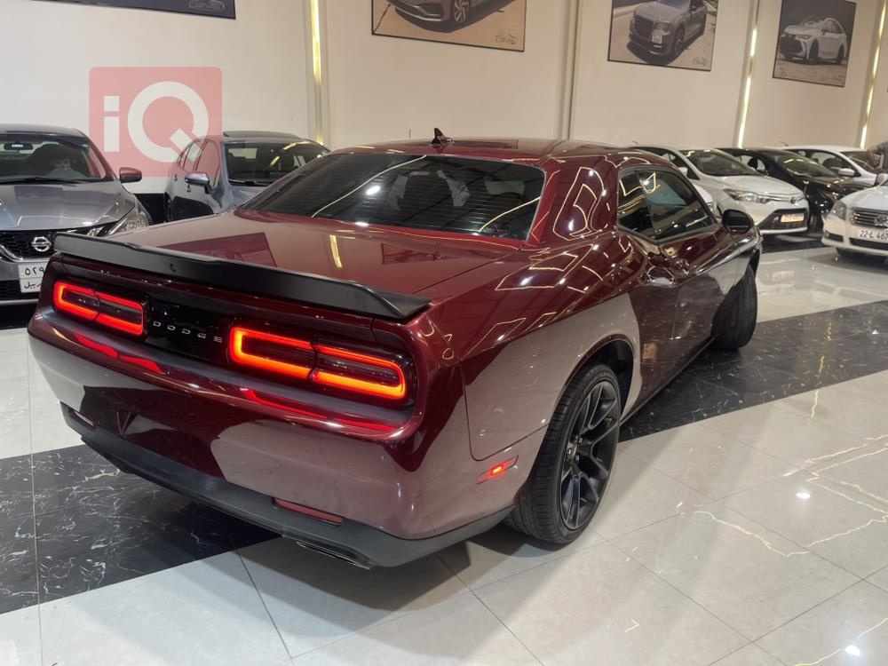 Dodge Challenger